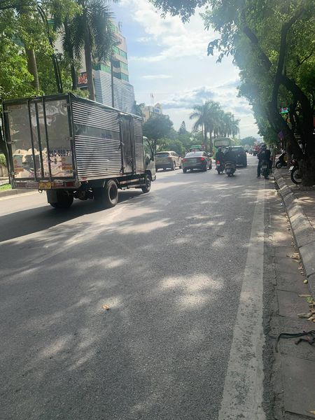 2 mặt tiền-Kinh Doanh Đỉnh - NGÂN HÀNG đang thuê.