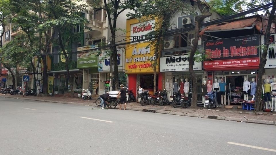 Bán nhà mặt phố Đặng Văn Ngữ kinh doanh tốt 180m,Kinh Doanh, giá 27 Tỷ