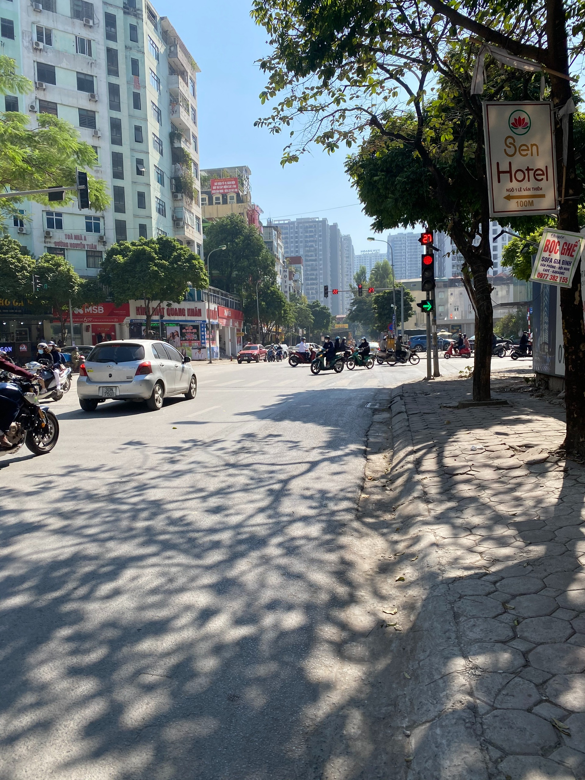 Bán nhà phố Ngụy Như Kon Tum DT 100m2x4T, MT 6m, vỉa hè, ô tô tránh, kinh doanh đỉnh 24,5 tỷ