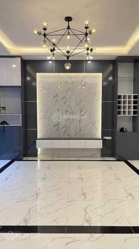 Bán Gấp nhà phố Đặng Tiến Đông, Mặt tiền 8m, Sổ đỏ 215m2 Kinh doanh cực tốt