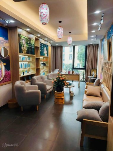 Bán gấp nhà mặt phố Kim Mã - Ba Đình. Lô góc, vỉa hè, kinh doanh, 7 tầng, thang máy, giá 18.9 tỷ