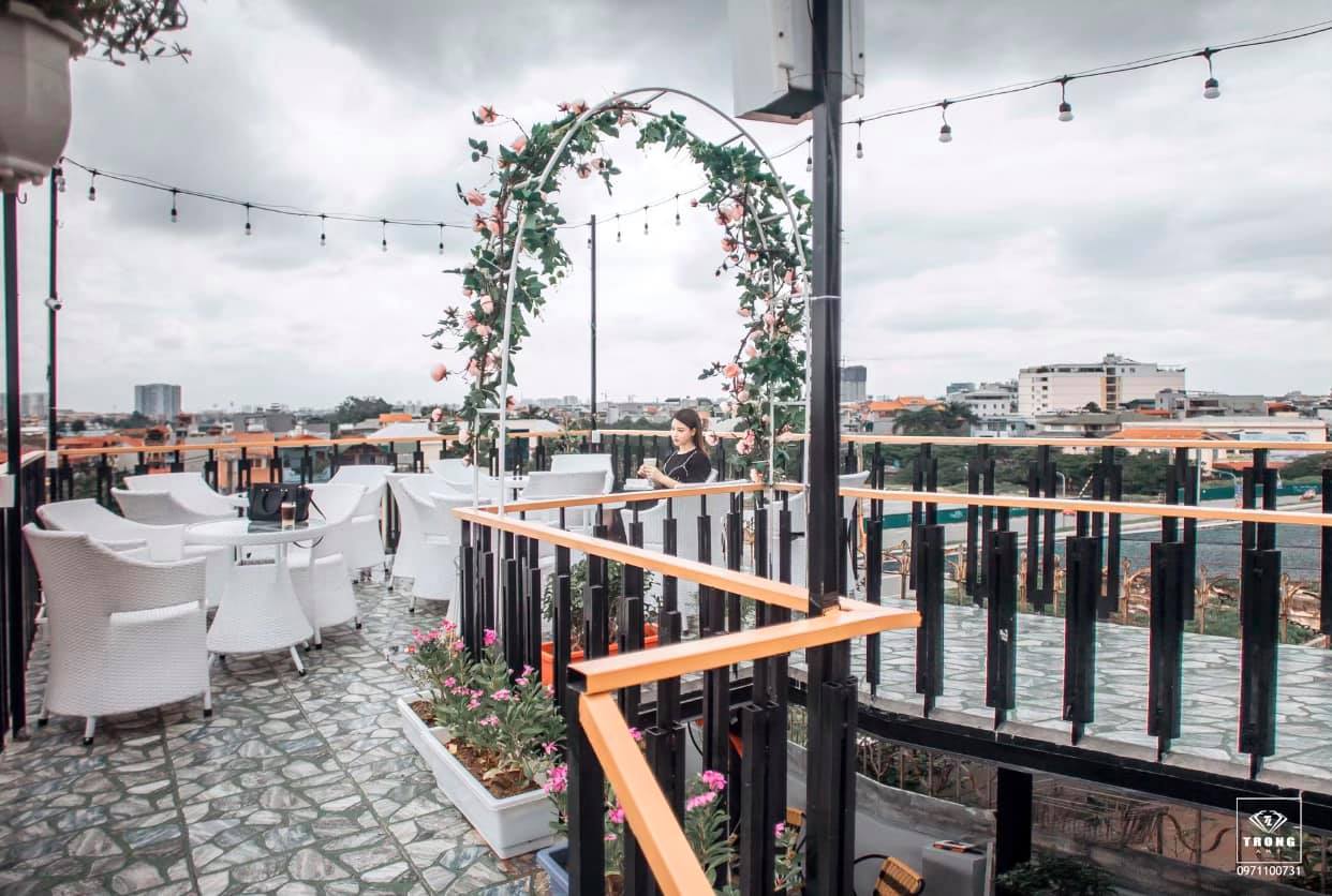 Nhà Mặt phố Trần Phú, Ba Đình, 50m2, mặt tiền 4,5m, 4 tầng, thuê 45tr /tháng, bán 20 tỷ