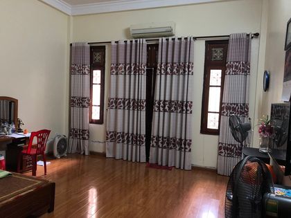 Bán nhà hẻm 8m, Cách Mạng Tháng Tám, Quận 10- 5x14m, T, 4 lầu, thang máy -15 tỷ