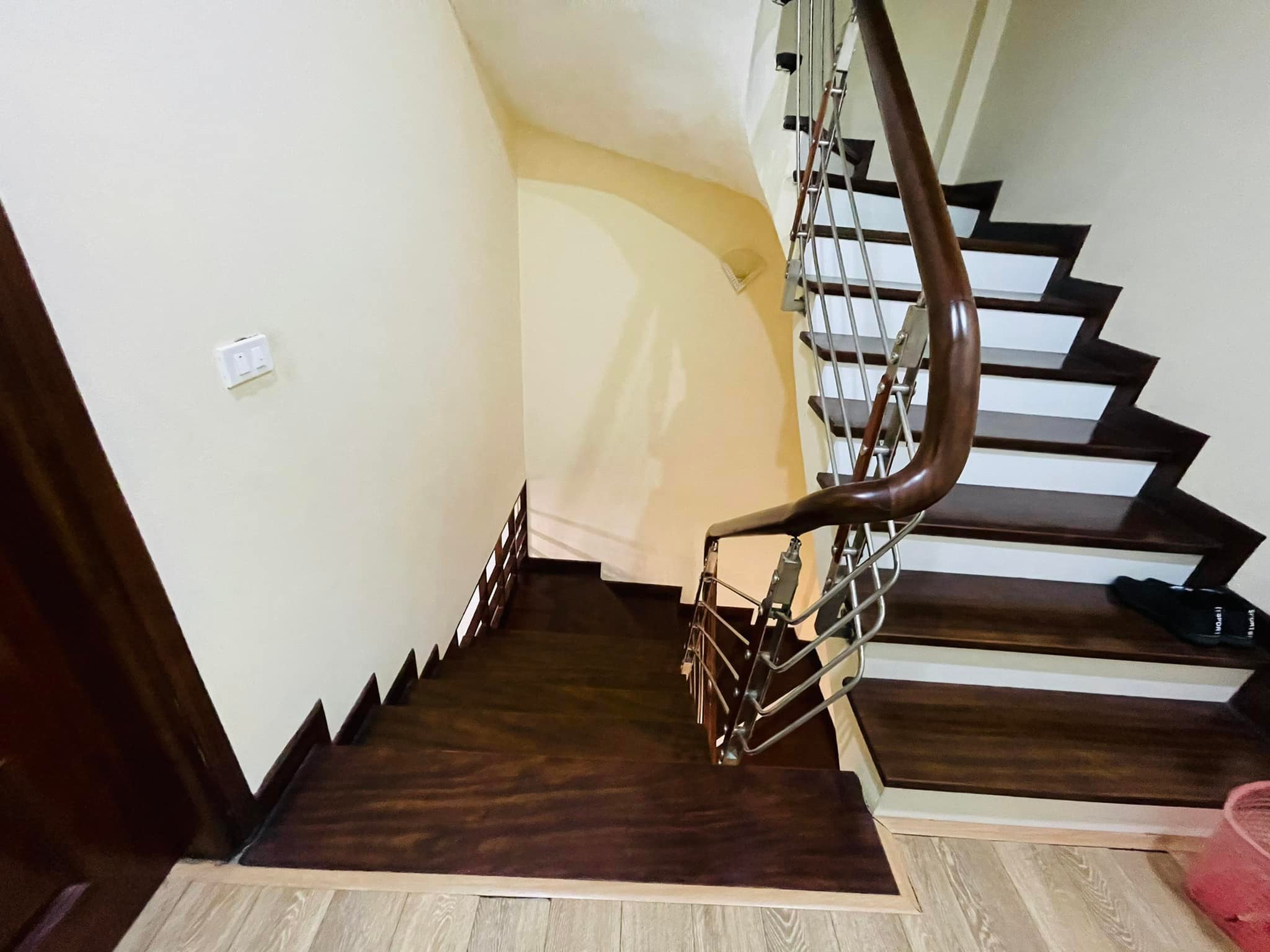 Chỉ 30ty có ngay nhà mặt phố chùa láng 127m2 mặt tiền 12m