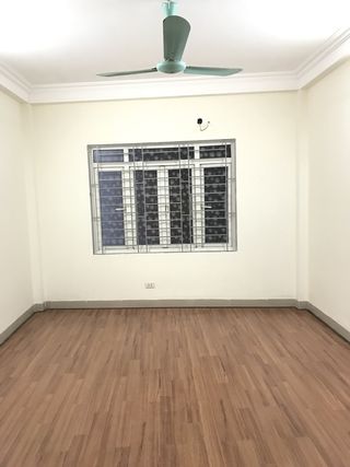 Bán nhà mặt phố Quan Hoa 102M2