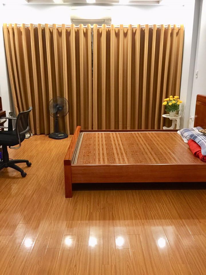 Bán nhà phố Nguyễn Khánh Toàn 6 tầng thang máy - ô tô tránh vừa ở, KD tốt 65m2, 5,25m mặt tiền