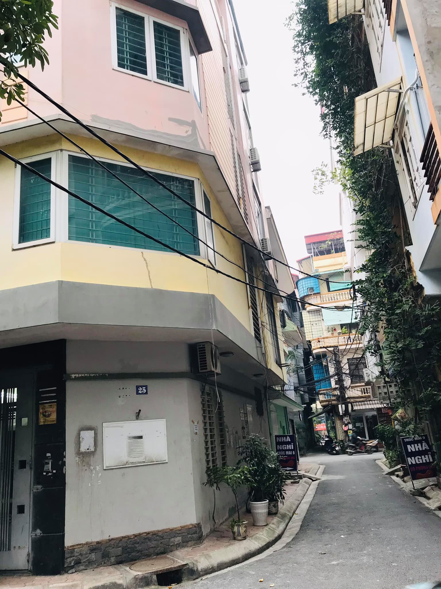 KINH DOANH VĂN PHÒNG, LÔ GÓC, TRƯỚC MẶT CÔNG VIÊN. ĐƯỜNG Ô BÀN CỜ.