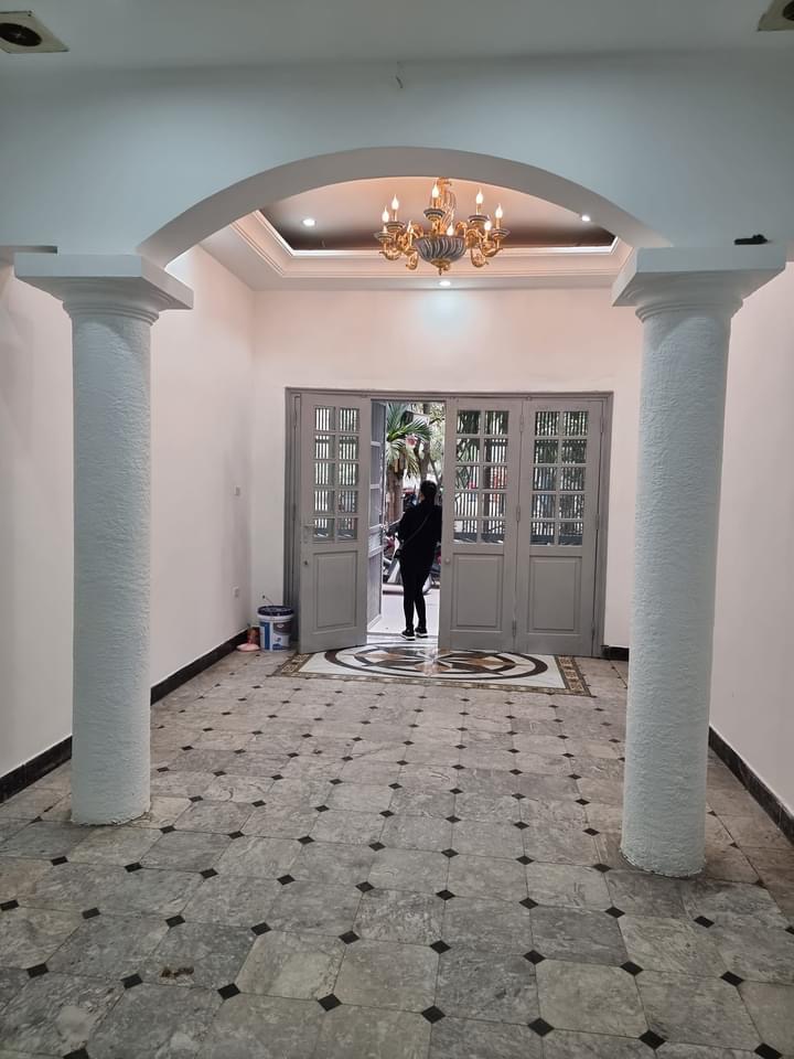 Bán nhà mới Linh Lang - Ba Đình ngõ ô tô - kinh doanh - diện tích 40m2 - 4 tầng - mặt tiền 3.5m.