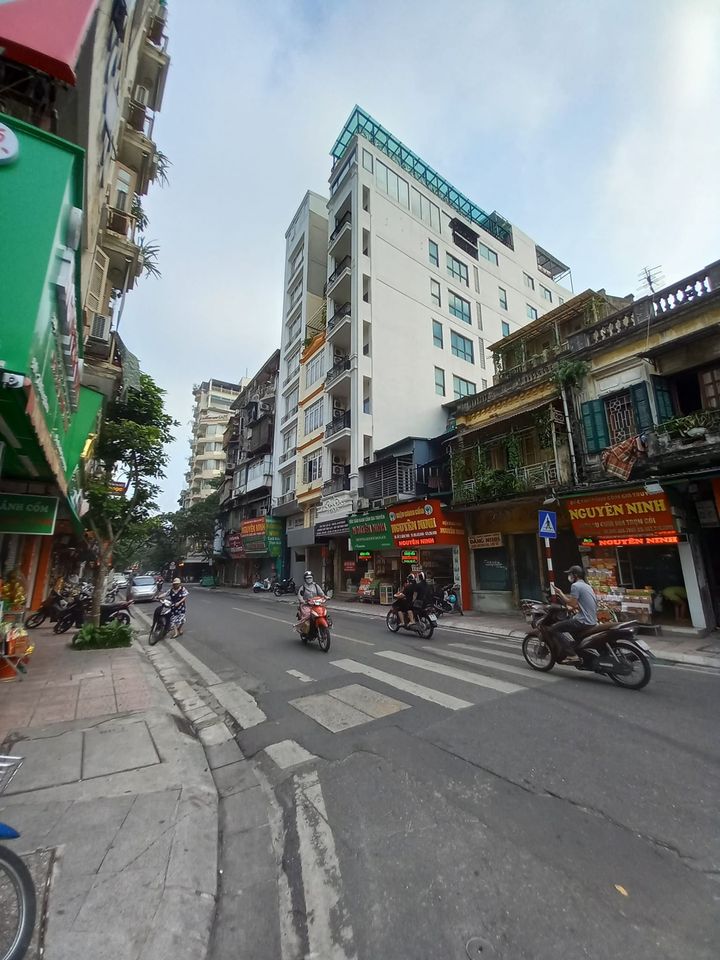 Bán nhà mặt phố Hàng Than, 90m2 x 10 tầng, mt 4m, 66 tỷ, hiếm
