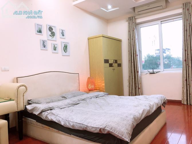 Bán tòa apartment phố Trịnh Công Sơn, DT 85m x 7T, view Lotte, Hồ Tây, công viên nước.