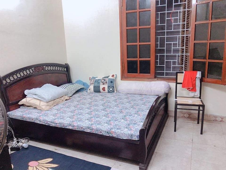 Bán Nhà Ngõ Thái Thịnh 50m2 Nhà 5 tầng giá 15.5 tỷ oto 7 chỗ vào nhà