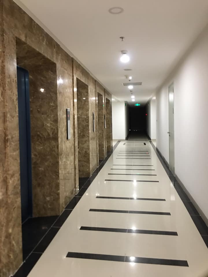 Tòa nhà văn phòng phố Chùa Láng 145m 8 tầng thang máy KD văn phòng, phòng khám, trung tâm đào tạo