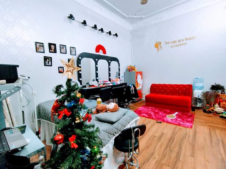 ĐỐNG ĐA - VỪA Ở VỪA KINH DOANH - Ô TÔ ĐỖ NGÀY ĐÊM.