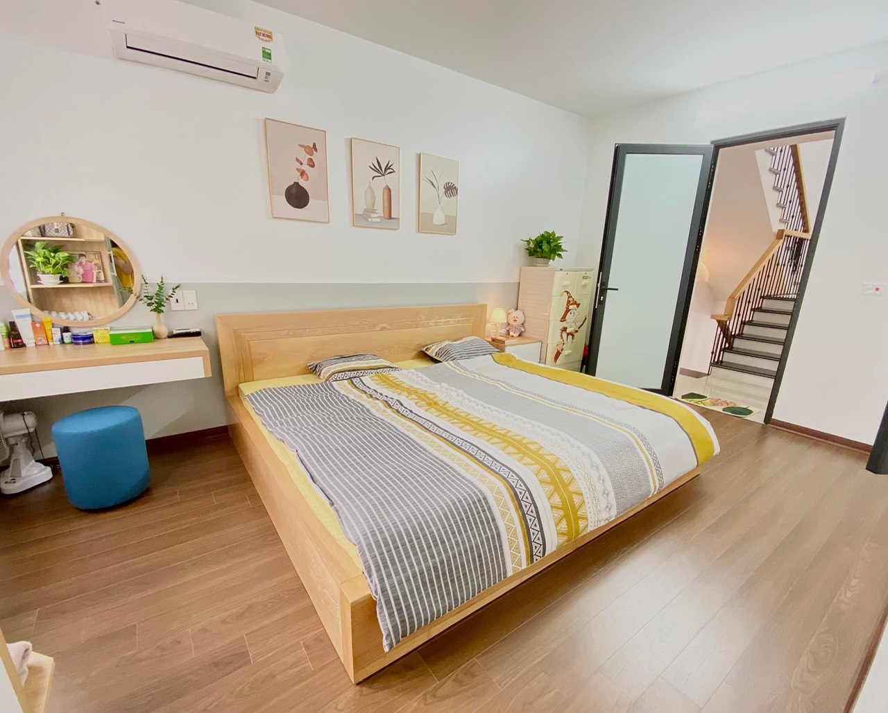 Bán đất mặt phố Đào Tấn. 200m, 10m mặt tiền. 44 tỷ