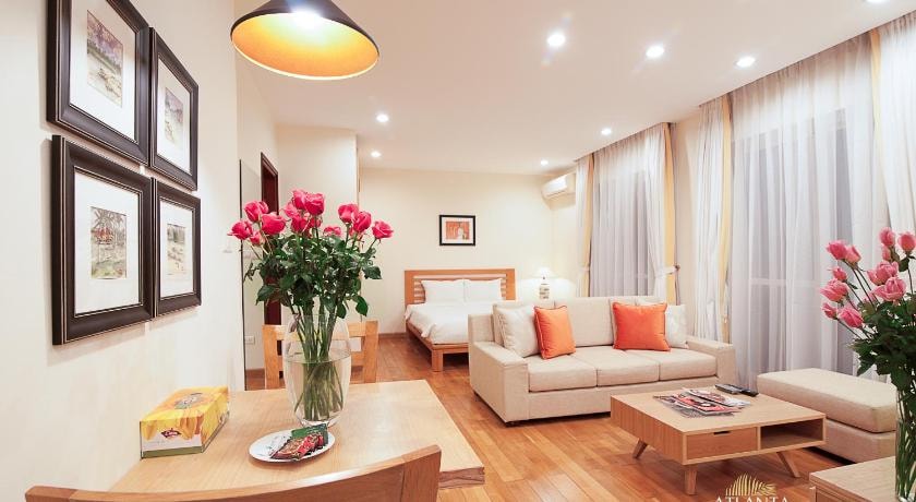 Hạ giá bán gấp khách sạn 5 Sao tại Phố Cổ, Hoàn Kiếm, và Hai Bà Trưng. DT 570m2, MT 16m.