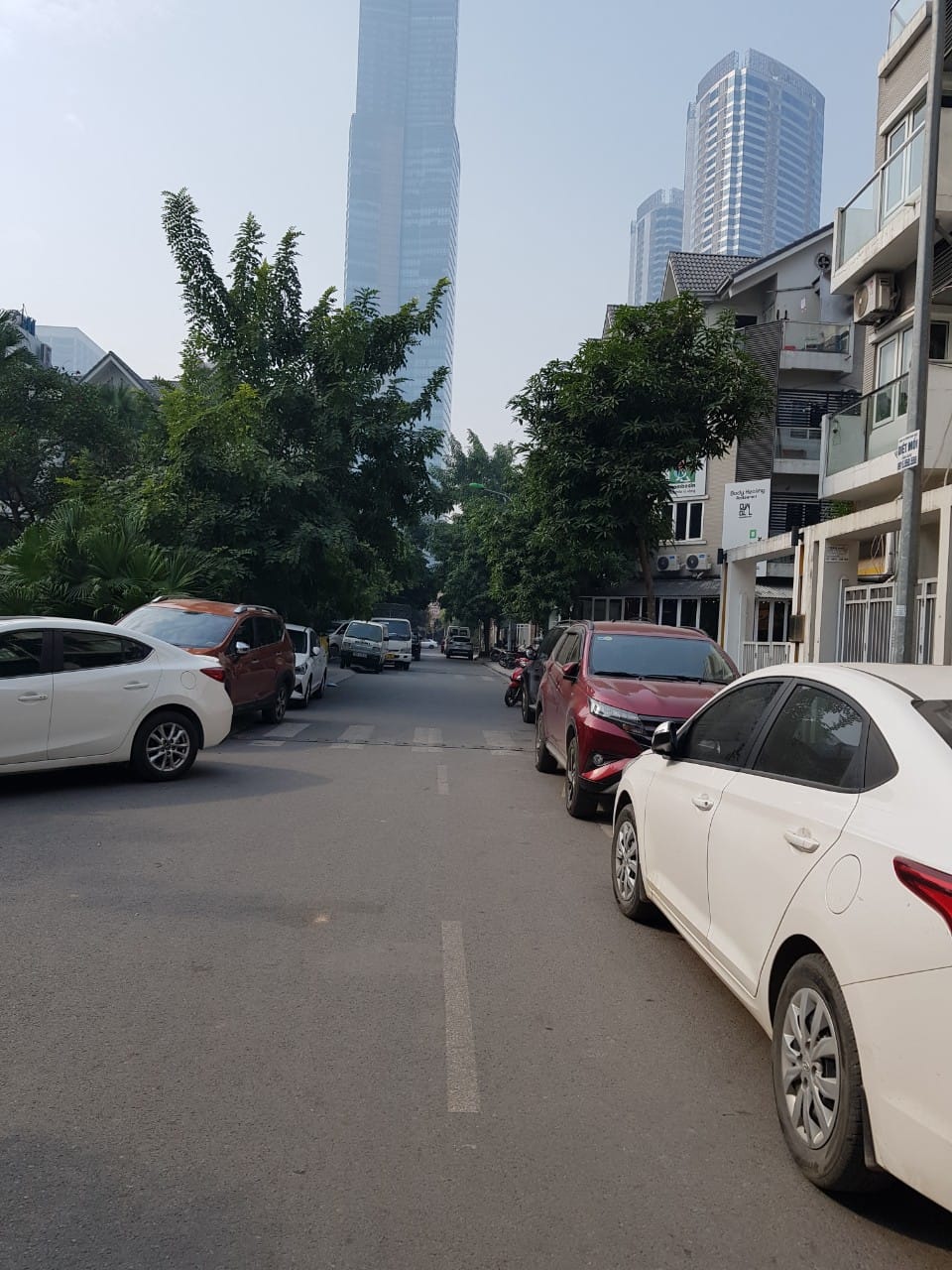 BÁN BIỆT THƯ ĐẲNG CẤP KHU ĐÔ THỊ NAM TRUNG YÊN - CẦU GIẤY - DIỆN TÍCH 75M2 - 4 TẦNG - MẶT TIỀN 6M.