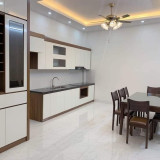 Bán nhà Lạc Long Quân 82m2 * MT 6m, 13 tỷ