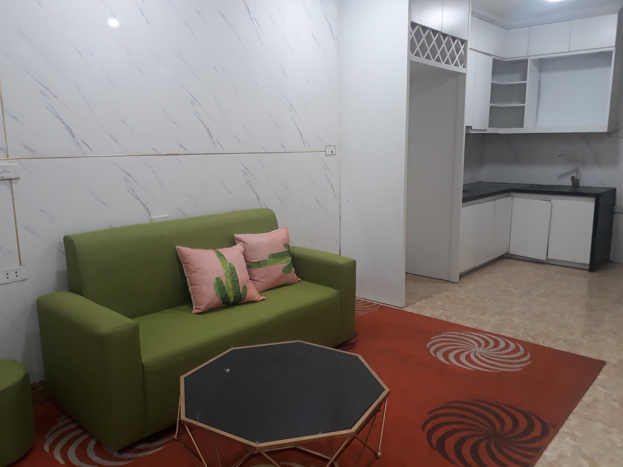 Bán nhà phân lô phố Hào Nam 80m2, 5 tầng giá 11.5 tỷ, ô tô tránh, kinh doanh, ngõ thông