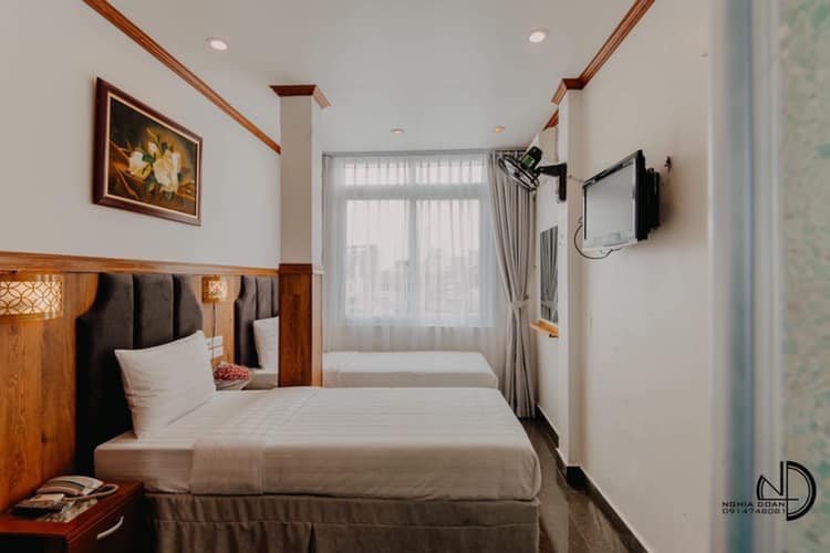 BÁN GẤP KHÁCH SẠN 6 TẦNG TRẦN NHẬT DUẬT - HOÀN KIẾM - DIỆN TÍCH 34M2 - MẶT TIỀN 5.5M - 23 TỶ.