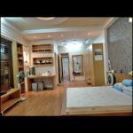380m2