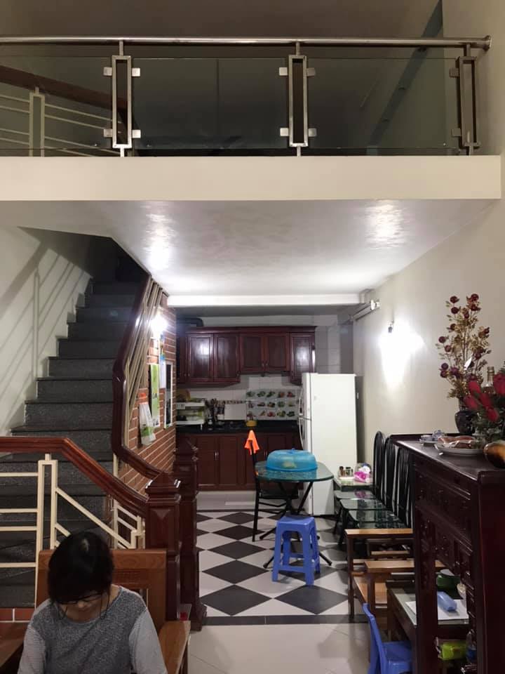 121m2