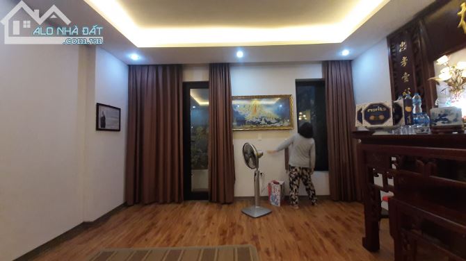 75m2