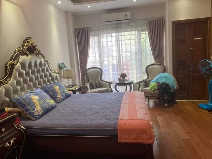 Quá Hiếm Đất Vàng Mặt Phố Đi Bộ Trịnh Công Sơn-Tây Hồ 110m2,MT6m Chỉ 26,8 Tỷ.Ô tô, KD, VP