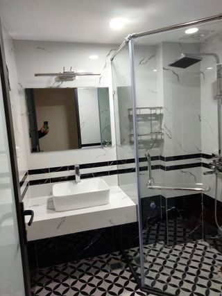 Bán đất Lâm Hạ 86m2, Mt 8m, Vỉa hè 3 oto tải tránh. Lô góc 2 mặt ngõ