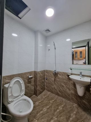 Cần vốn làm ăn bán lô đất khu TĐC X6 , Thạch Bàn .View Vườn Hoa