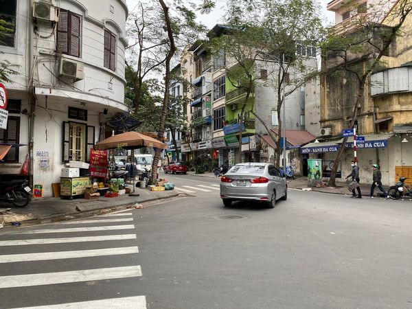 Siêu hiếm mặt phố, trung tâm các tuyến phố kinh doanh sầm uất
